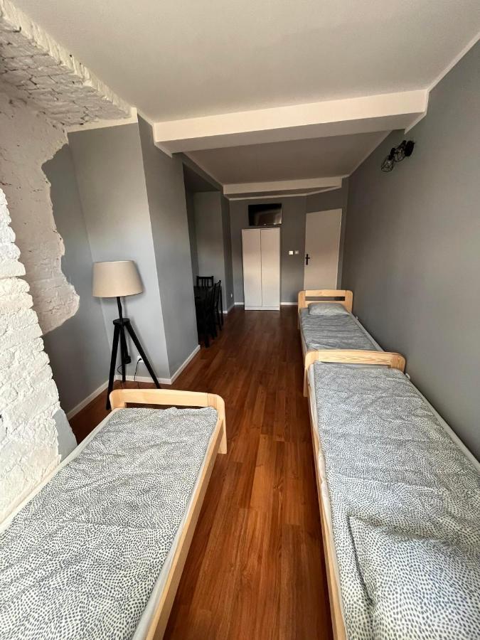 Hostel Woku Swiebodzice Luaran gambar